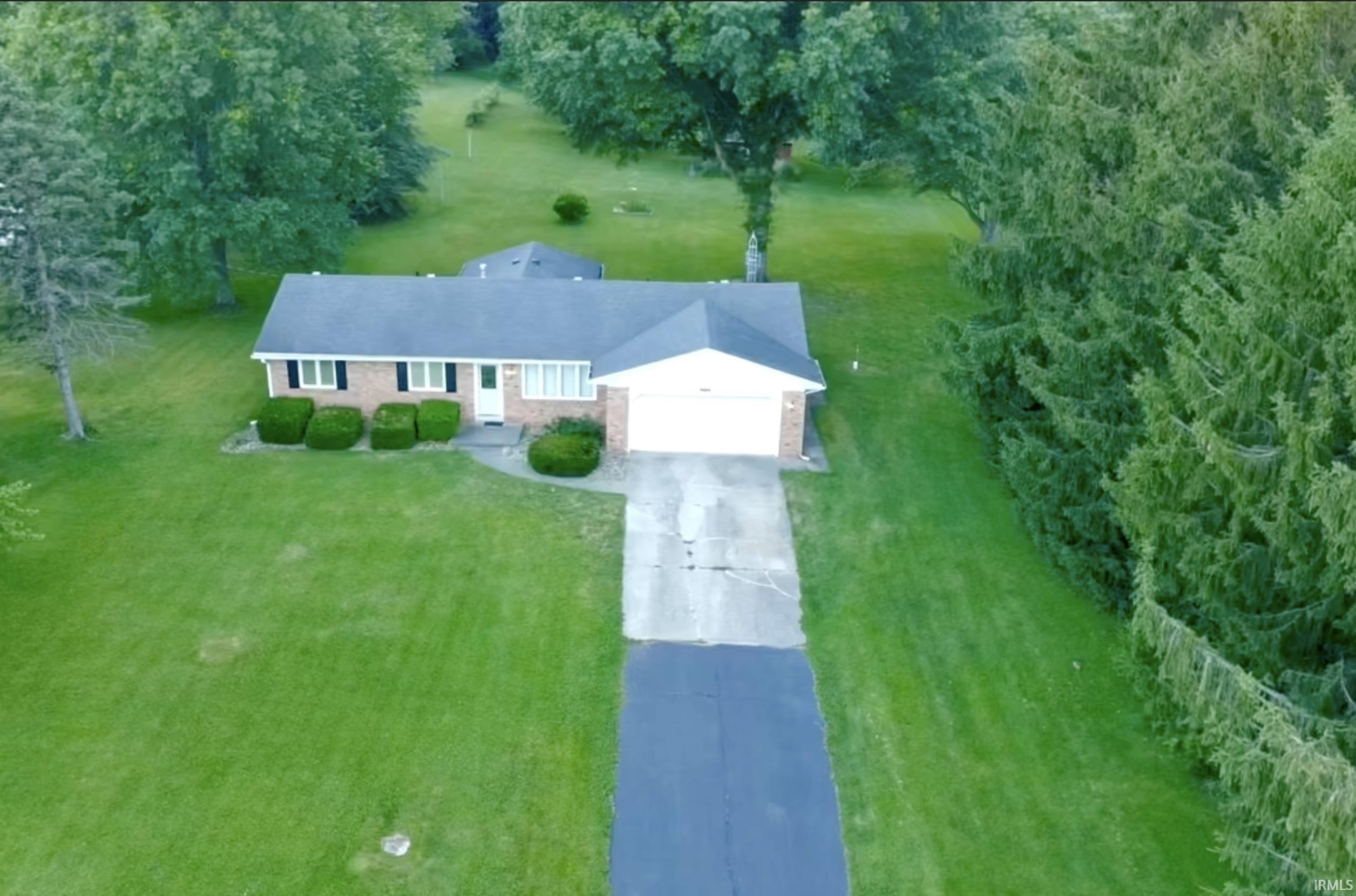 6266 N 900 E Road New Carlisle IN 46552