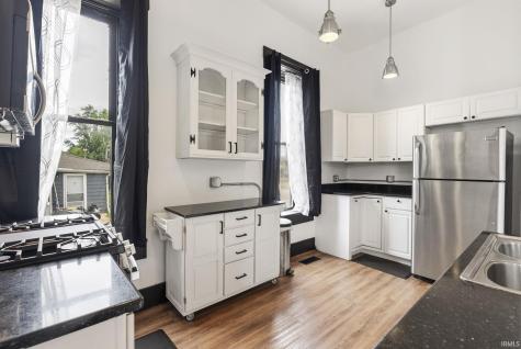 110 E Market Street Pierceton IN 46562
