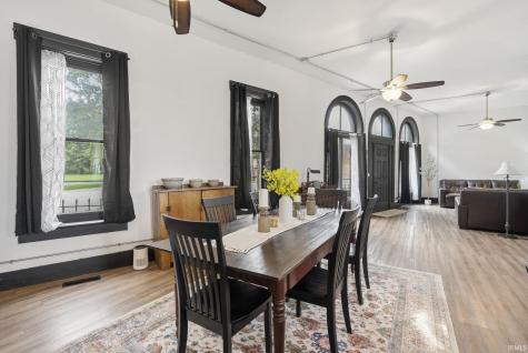 110 E Market Street Pierceton IN 46562
