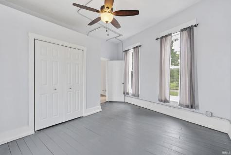 110 E Market Street Pierceton IN 46562