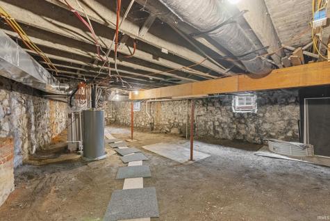 110 E Market Street Pierceton IN 46562