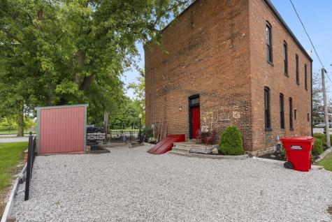 110 E Market Street Pierceton IN 46562