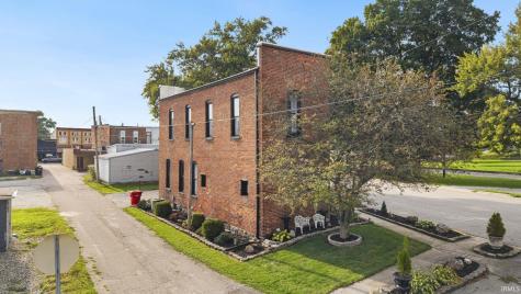 110 E Market Street Pierceton IN 46562
