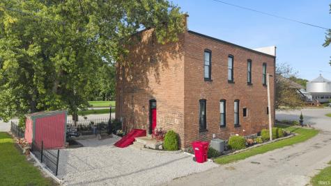 110 E Market Street Pierceton IN 46562