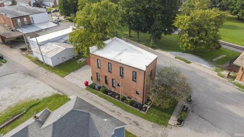 110 E Market Street Pierceton IN 46562