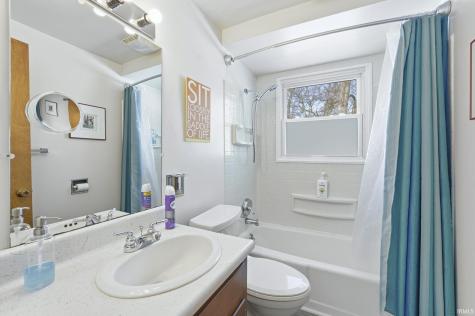 5360 S Highpoint Drive Albion IN 46701