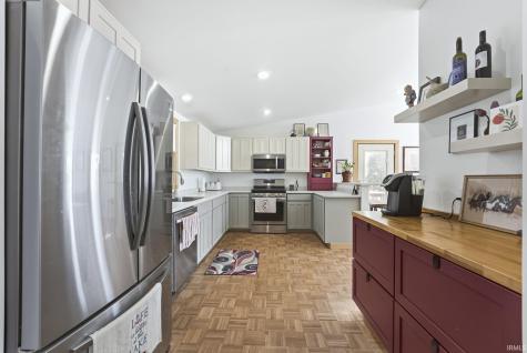 5360 S Highpoint Drive Albion IN 46701