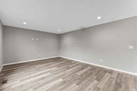 814 Lagonda Trail Fort Wayne IN 46818