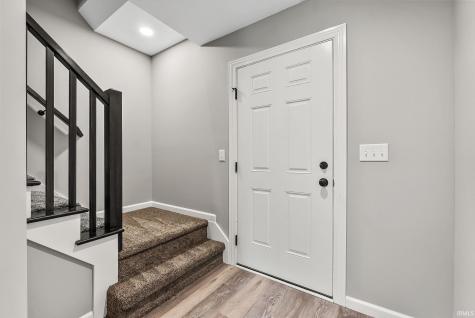 814 Lagonda Trail Fort Wayne IN 46818