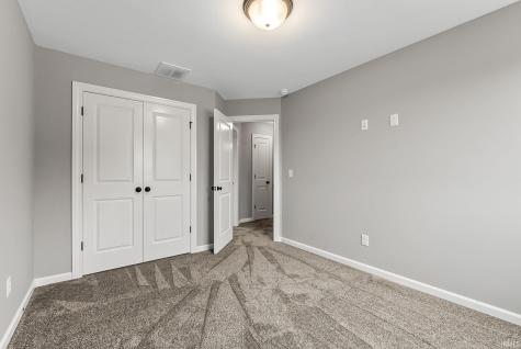 814 Lagonda Trail Fort Wayne IN 46818