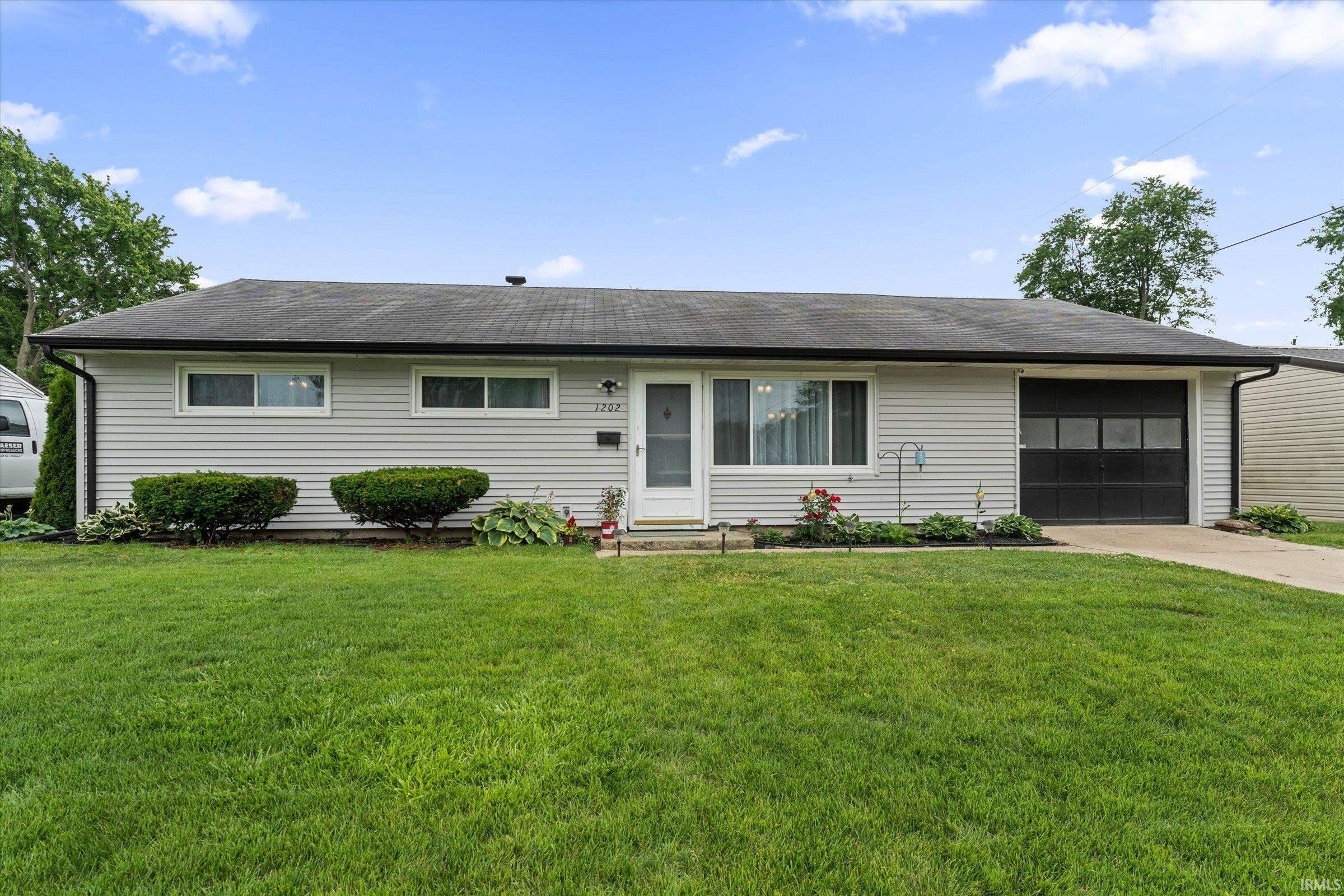 1202 Byron Drive South Bend IN 46614