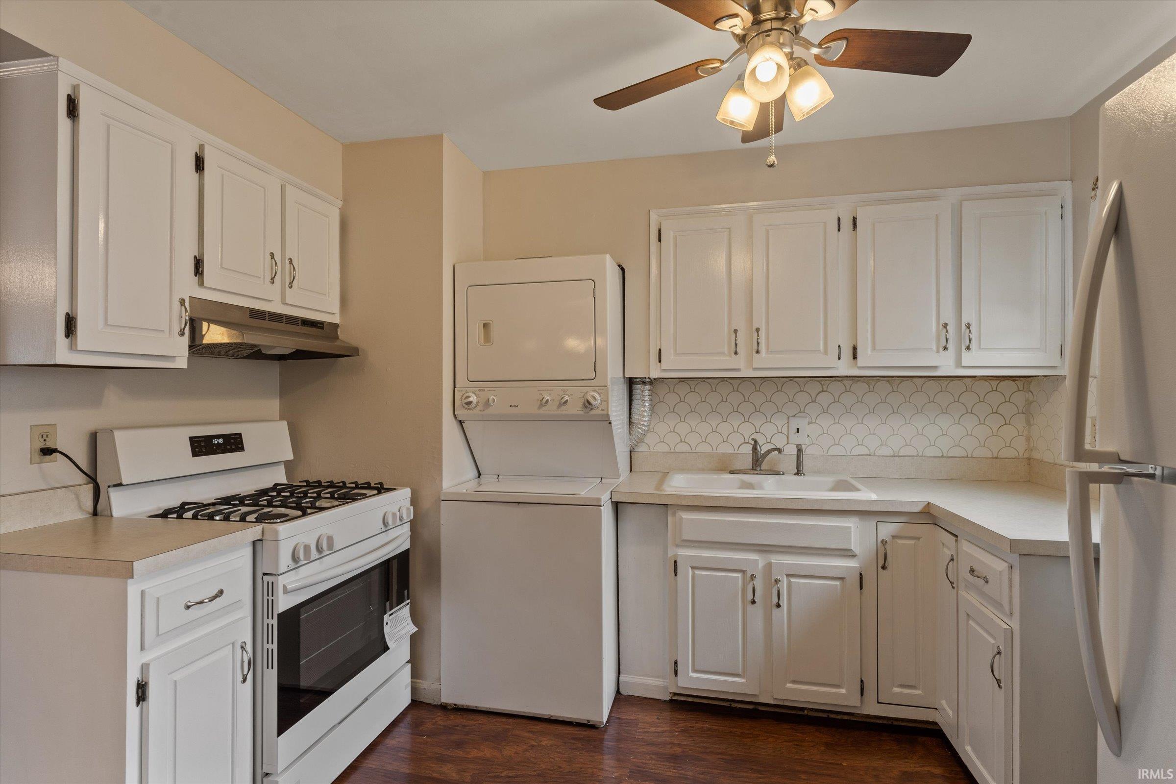 1202 Byron Drive South Bend IN 46614