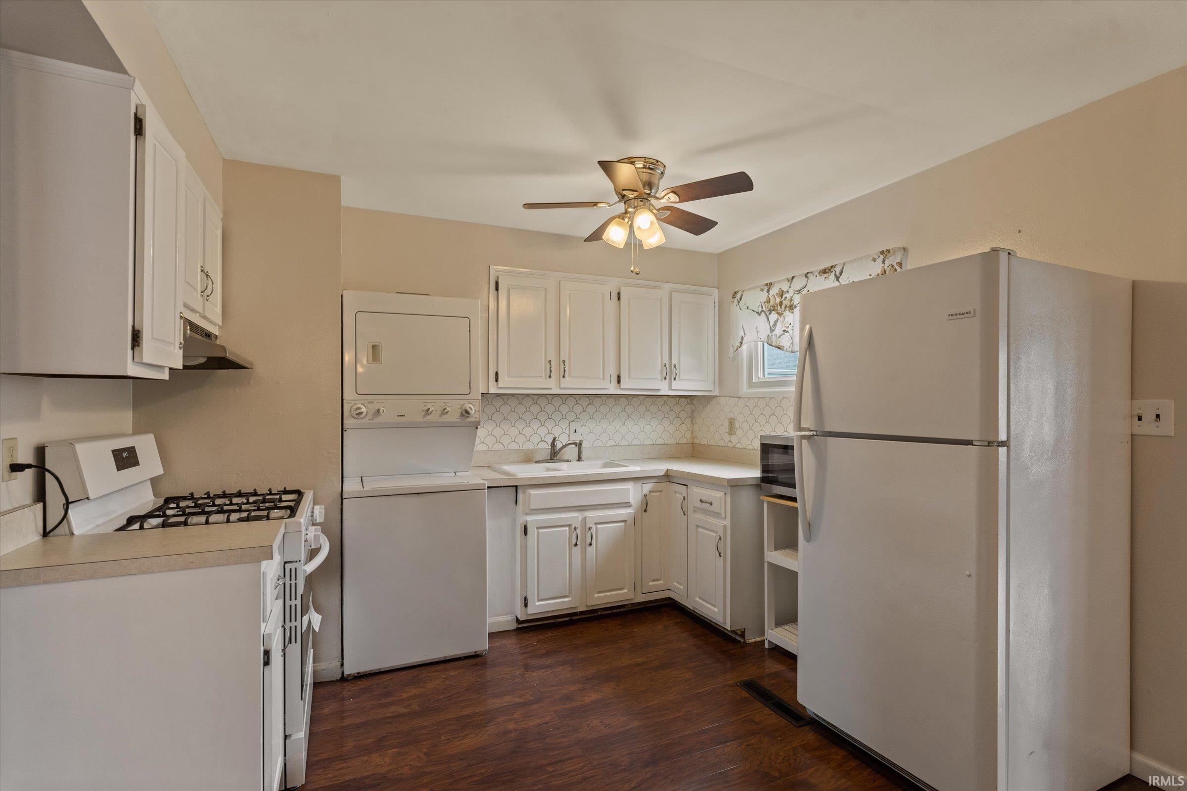 1202 Byron Drive South Bend IN 46614