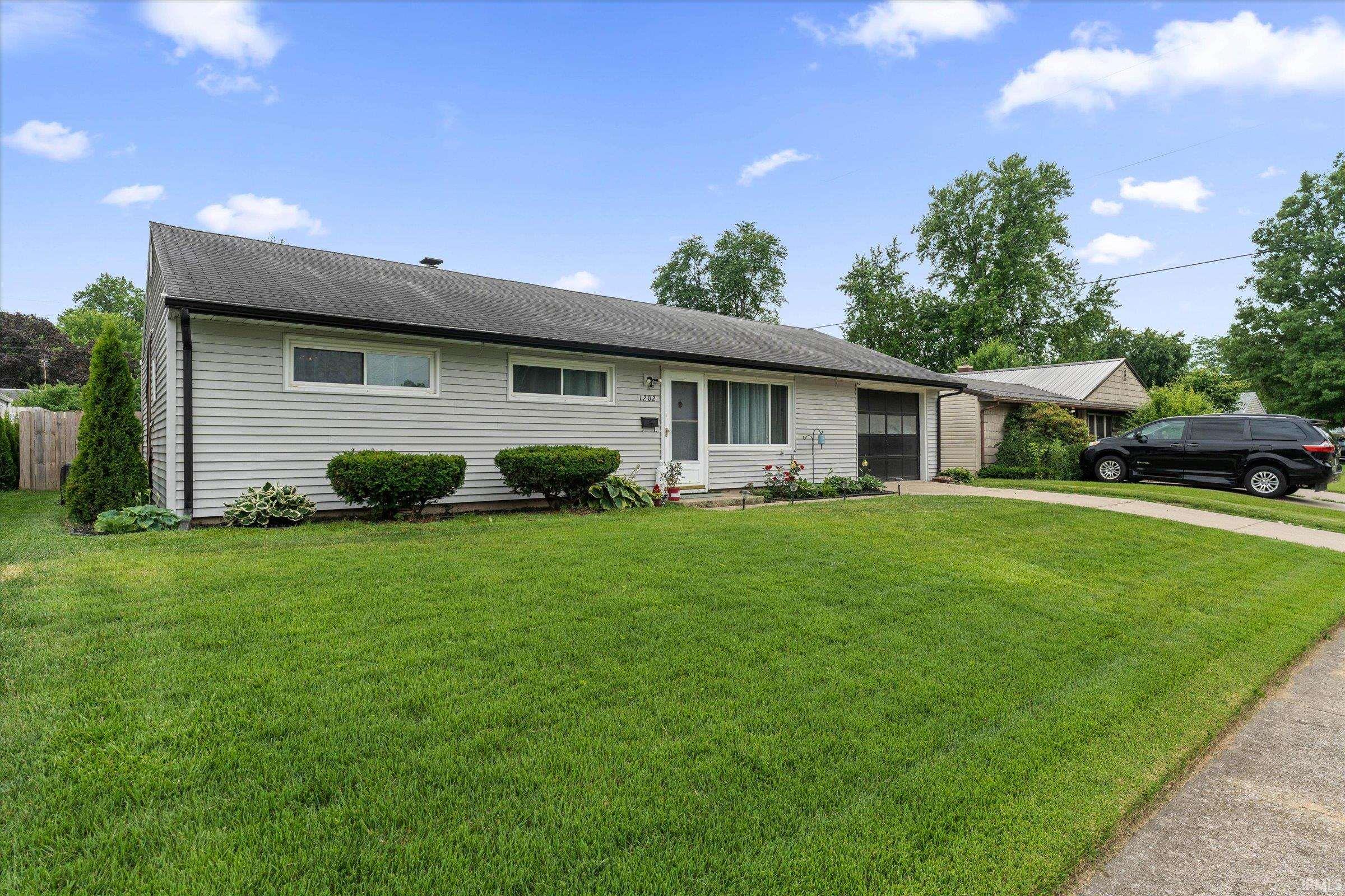 1202 Byron Drive South Bend IN 46614