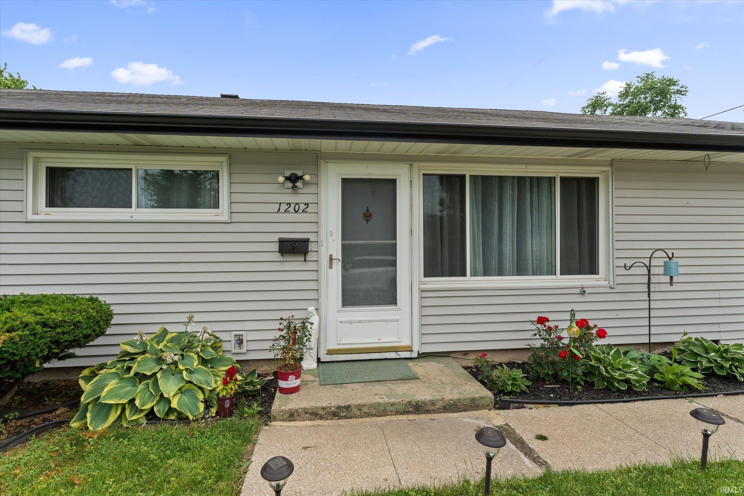 1202 Byron Drive South Bend IN 46614