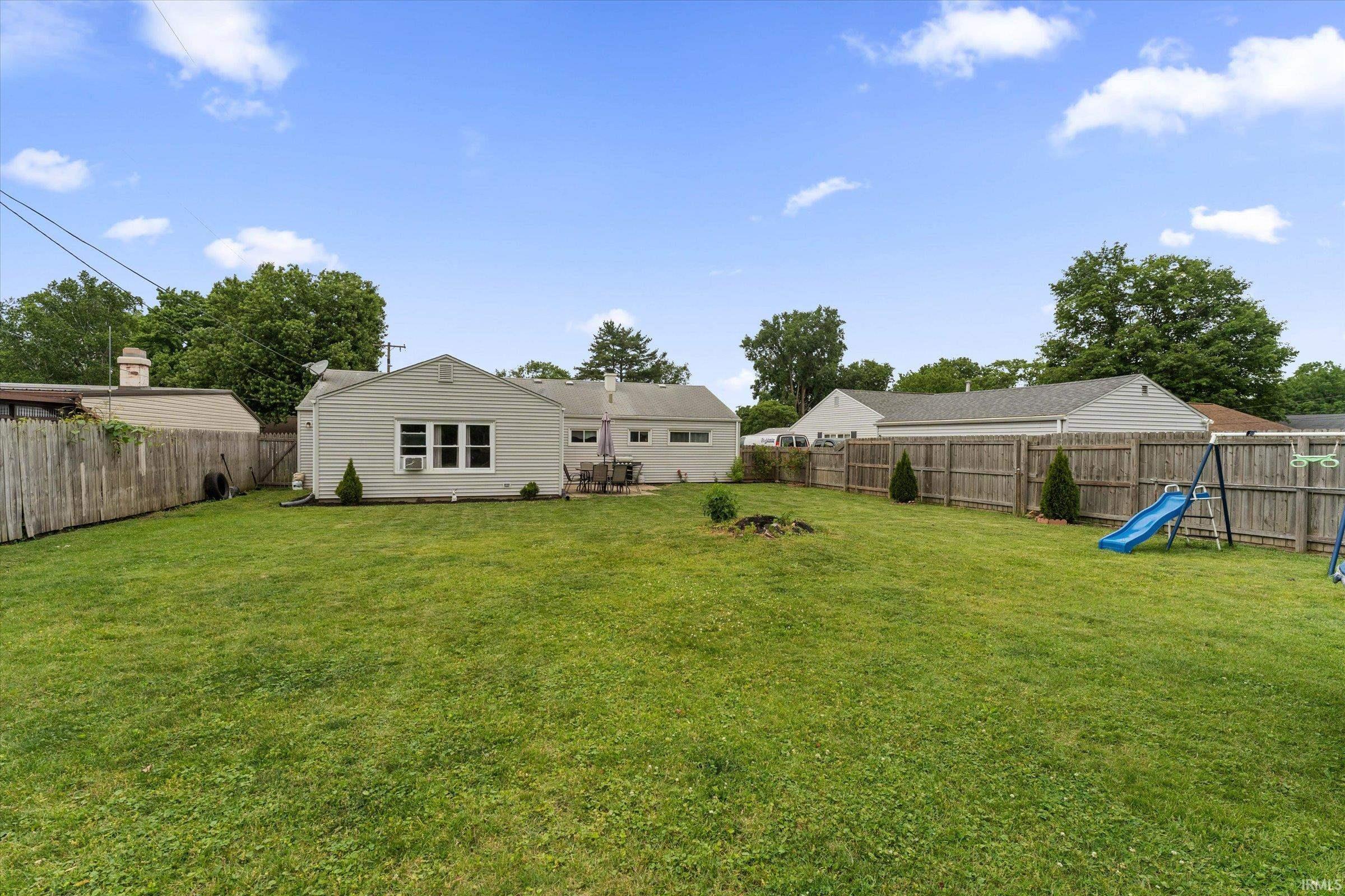 1202 Byron Drive South Bend IN 46614