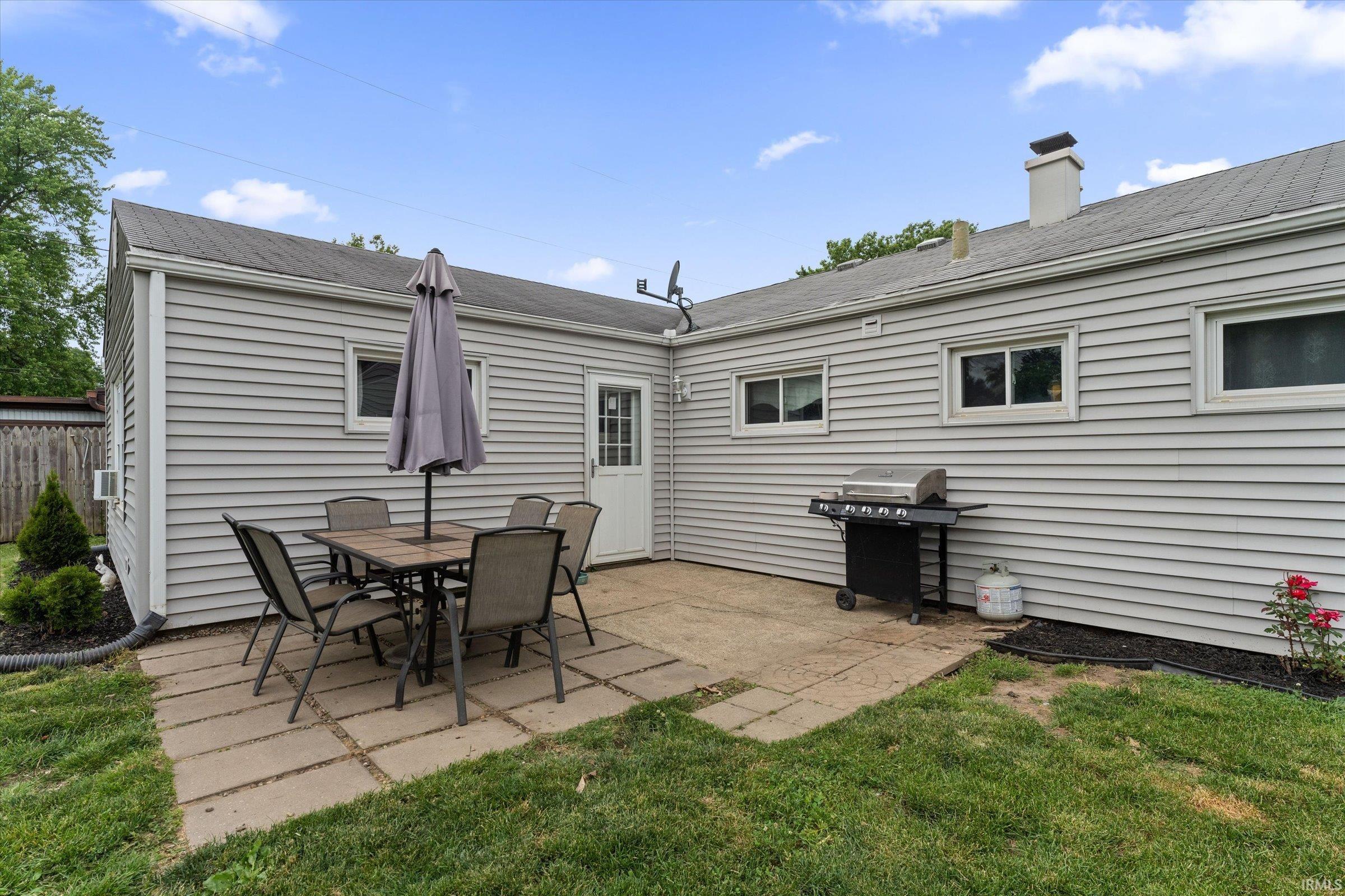1202 Byron Drive South Bend IN 46614