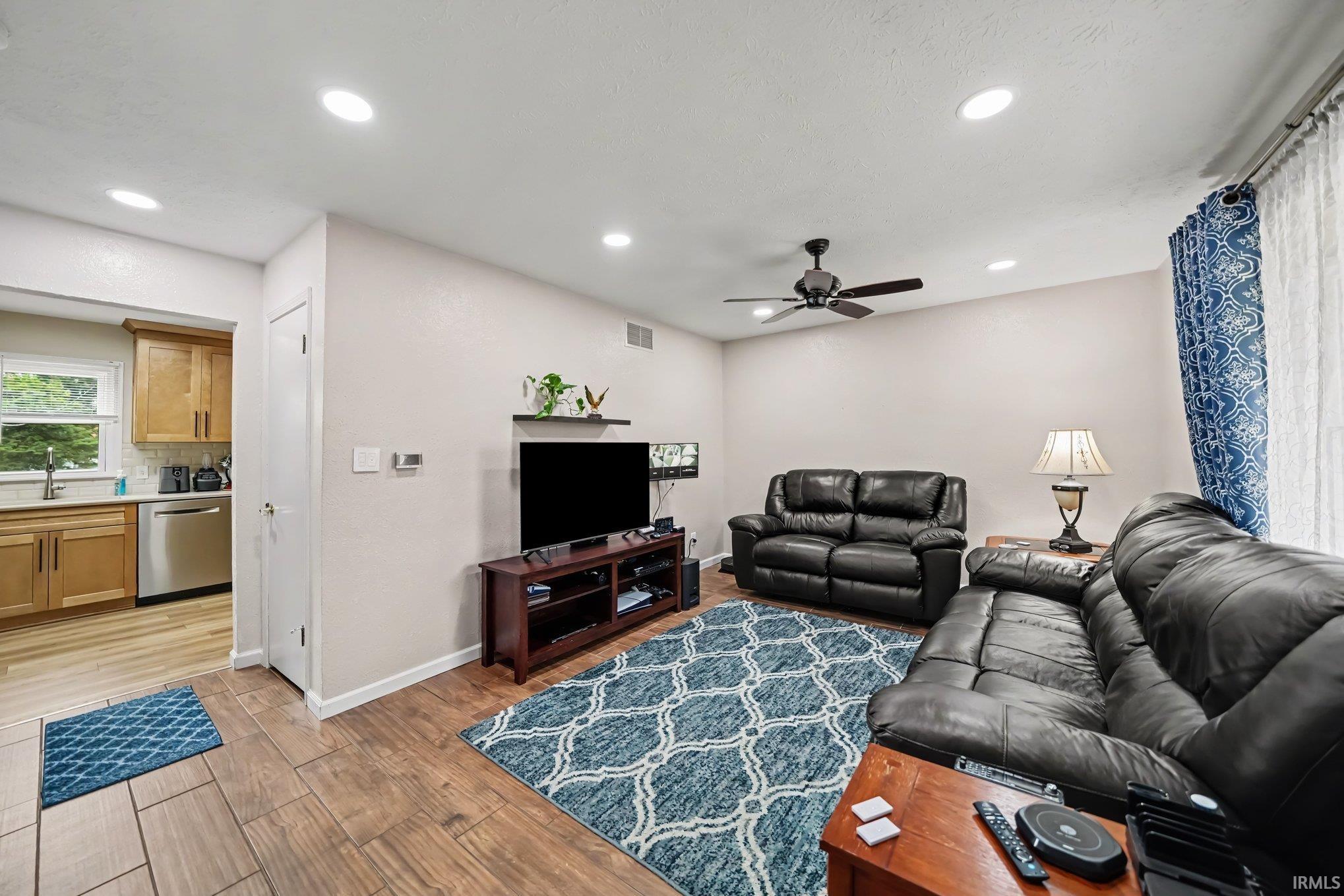 2816 Council Oak Drive South Bend IN 46628