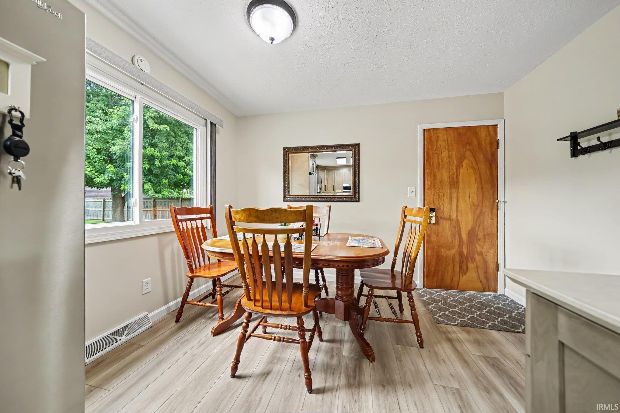2816 Council Oak Drive South Bend IN 46628