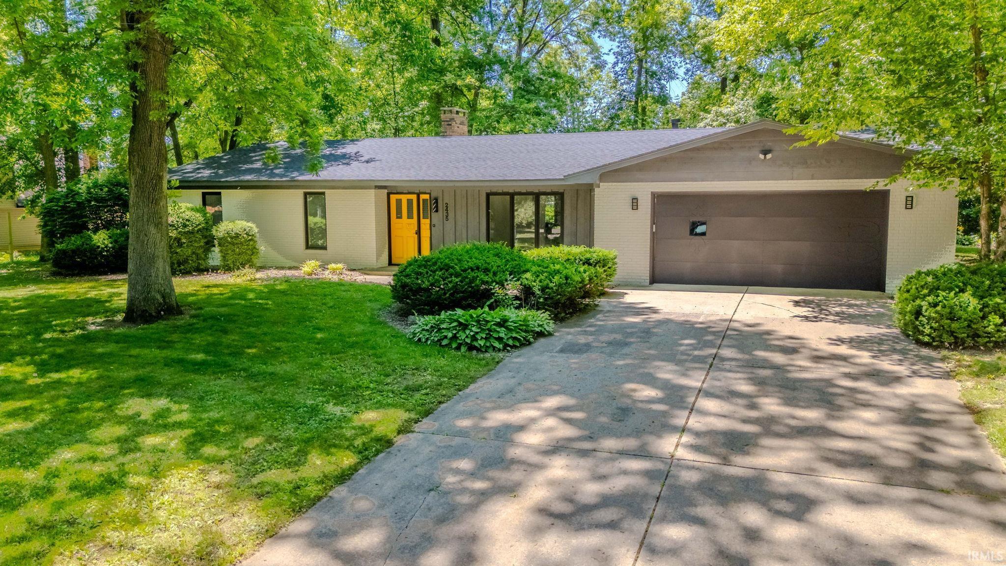 2435 S Stonebridge Road Warsaw IN 46580