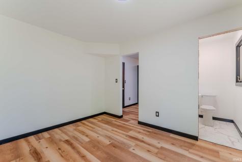 2435 S Stonebridge Road Warsaw IN 46580