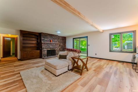 2435 S Stonebridge Road Warsaw IN 46580