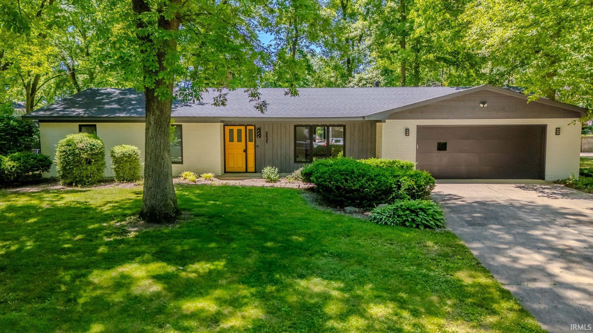 2435 S Stonebridge Road Warsaw IN 46580