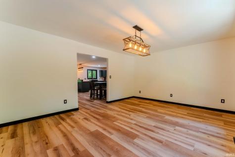 2435 S Stonebridge Road Warsaw IN 46580