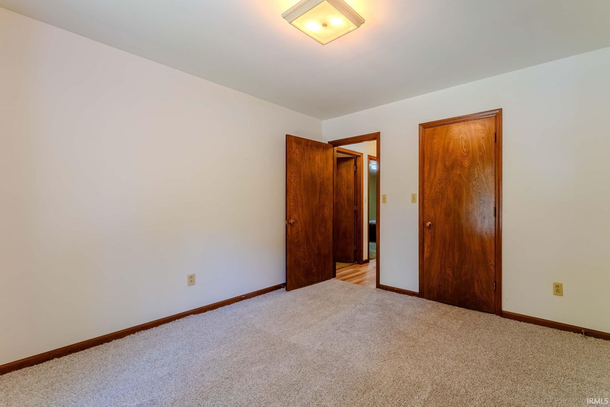 2435 S Stonebridge Road Warsaw IN 46580