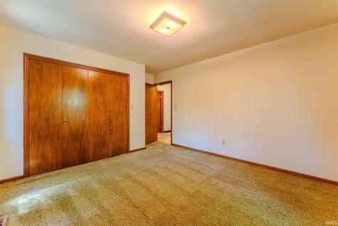 2435 S Stonebridge Road Warsaw IN 46580