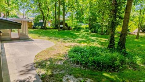 2435 S Stonebridge Road Warsaw IN 46580
