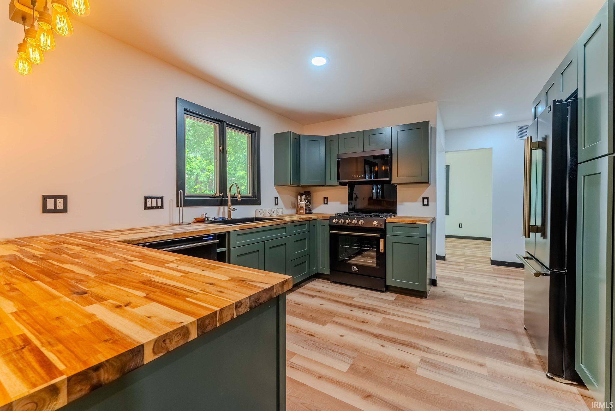 2435 S Stonebridge Road Warsaw IN 46580