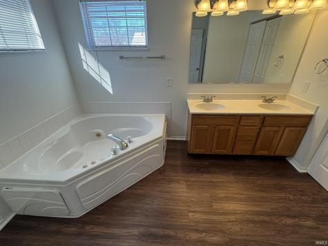 2262 S Sweetbriar Court Bloomington IN 47401