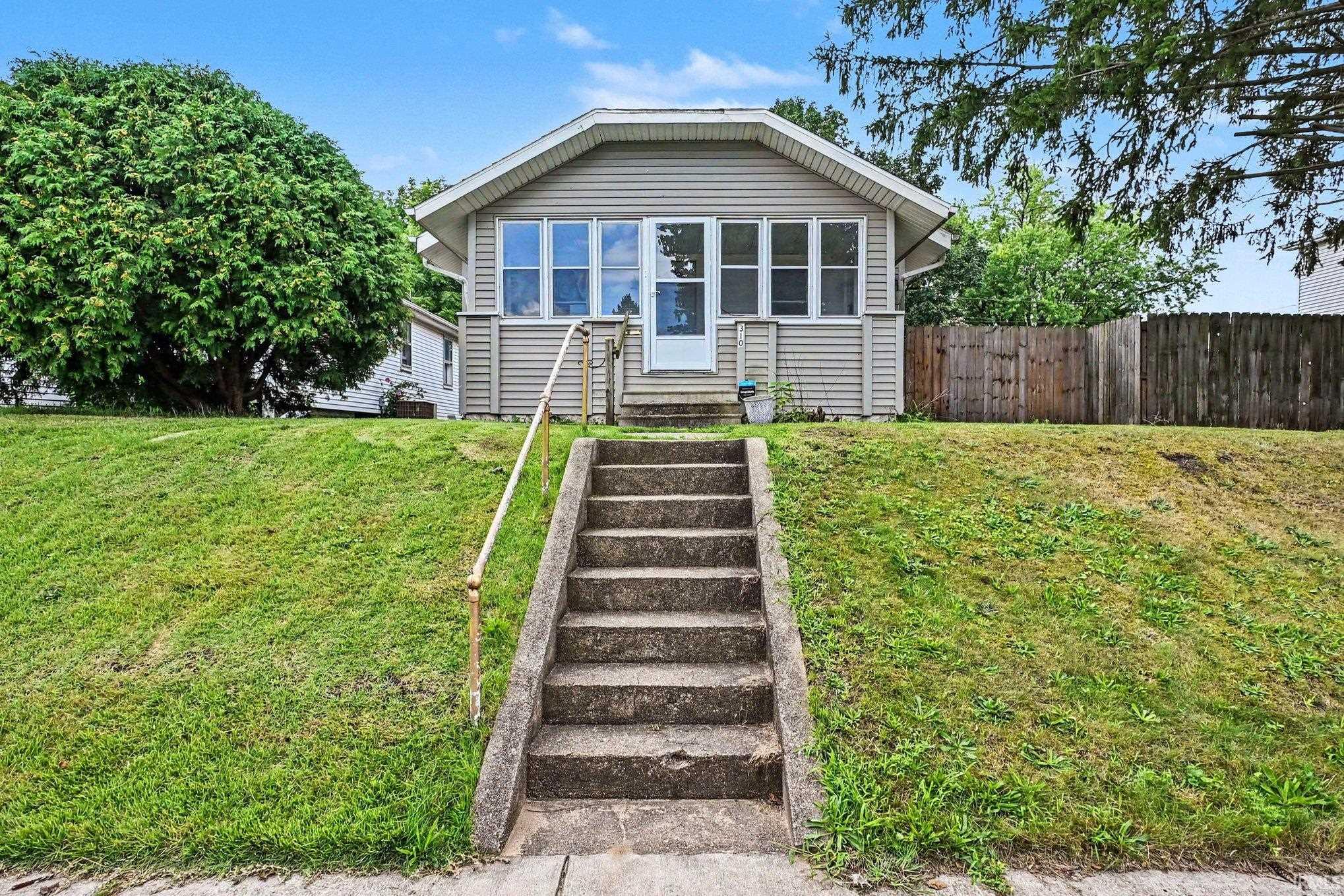310 E Fairview Avenue South Bend IN 46614