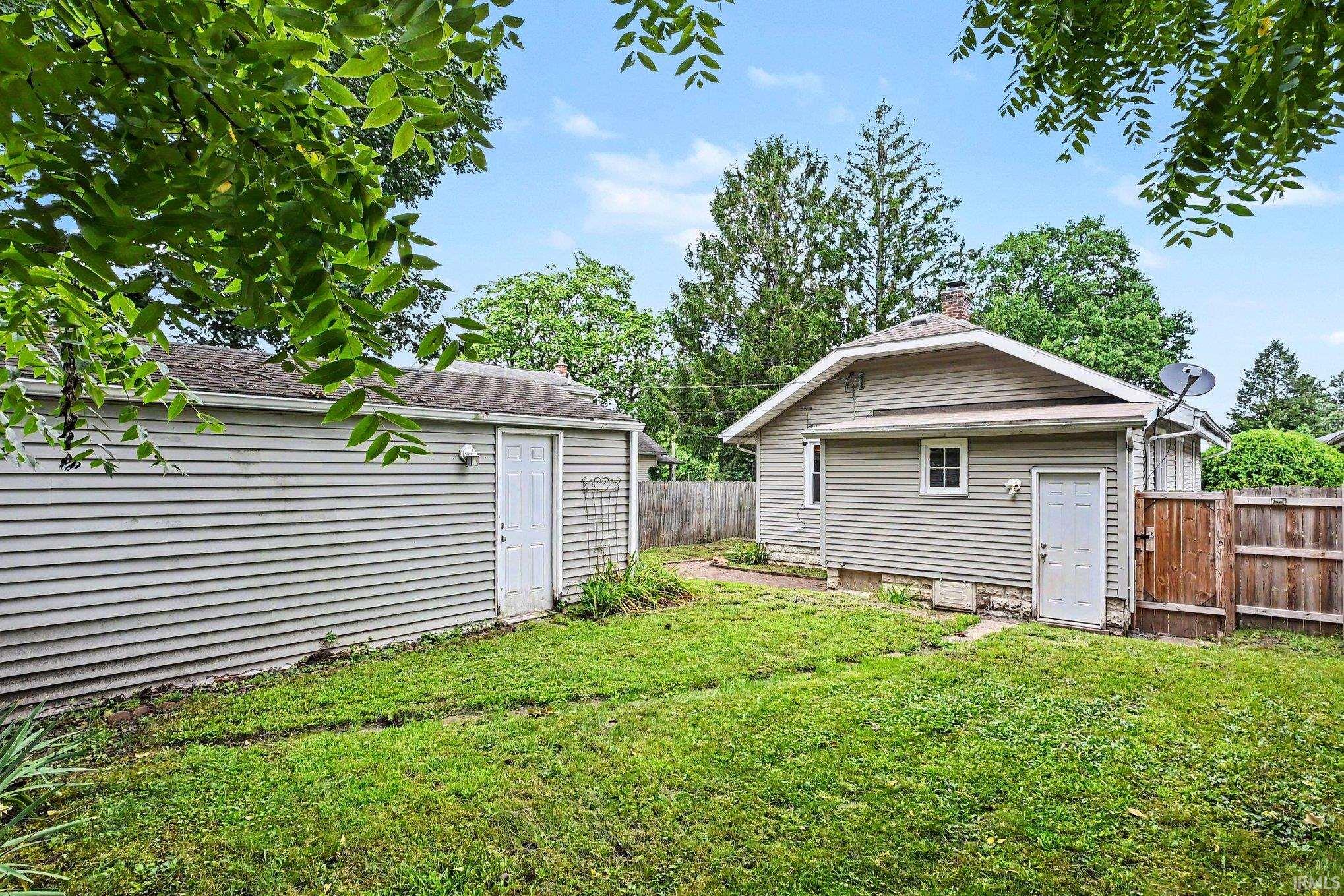 310 E Fairview Avenue South Bend IN 46614