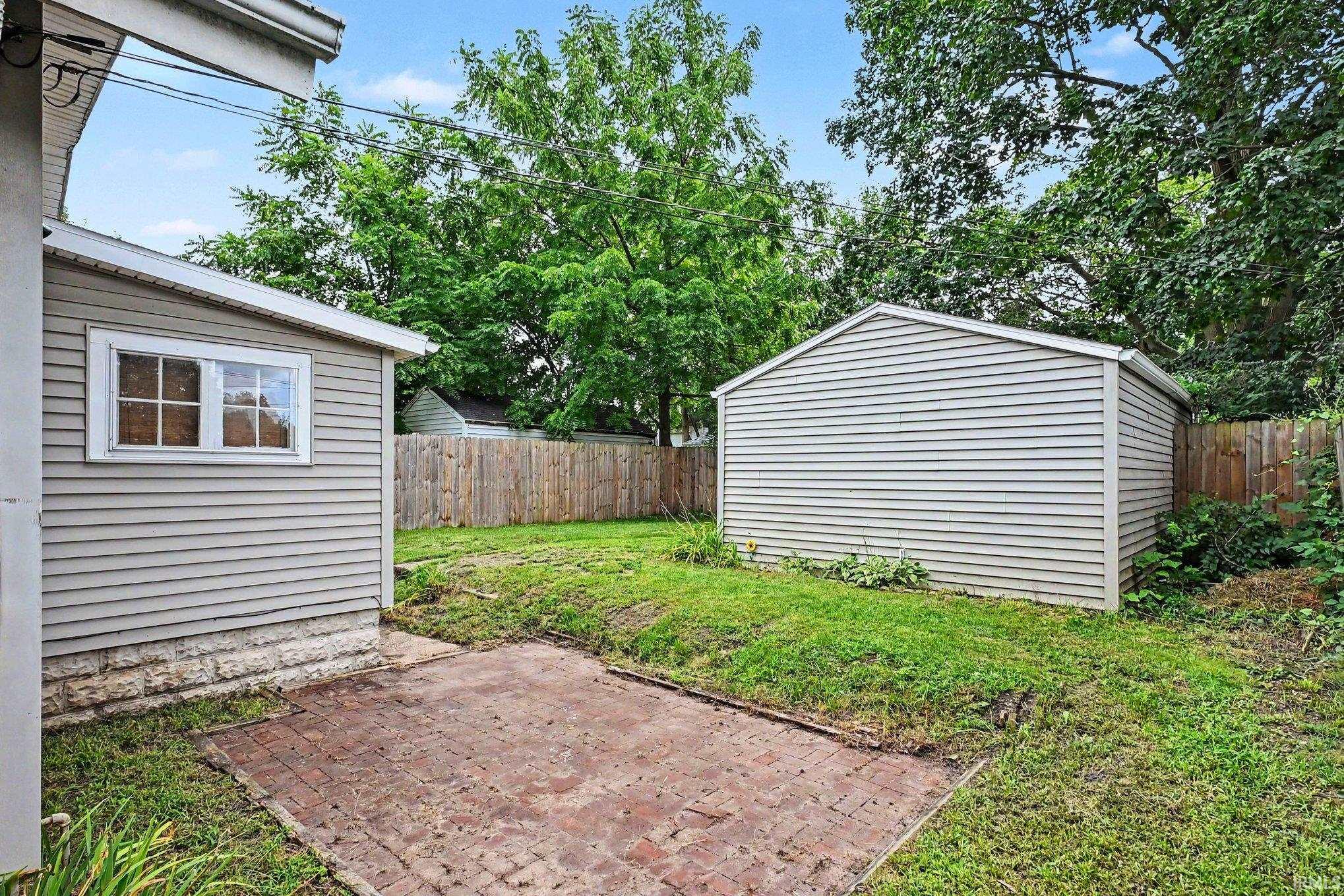 310 E Fairview Avenue South Bend IN 46614