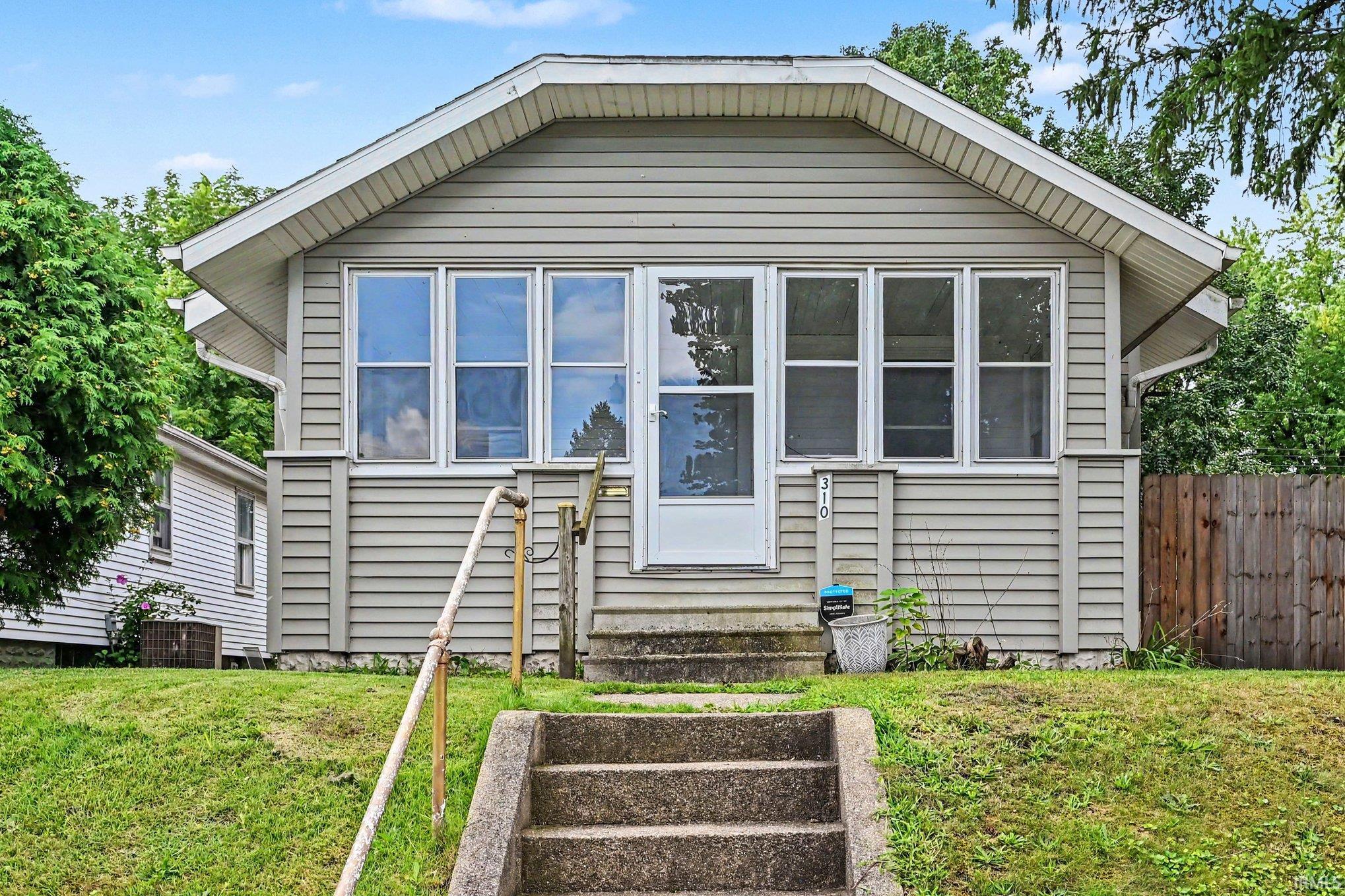 310 E Fairview Avenue South Bend IN 46614