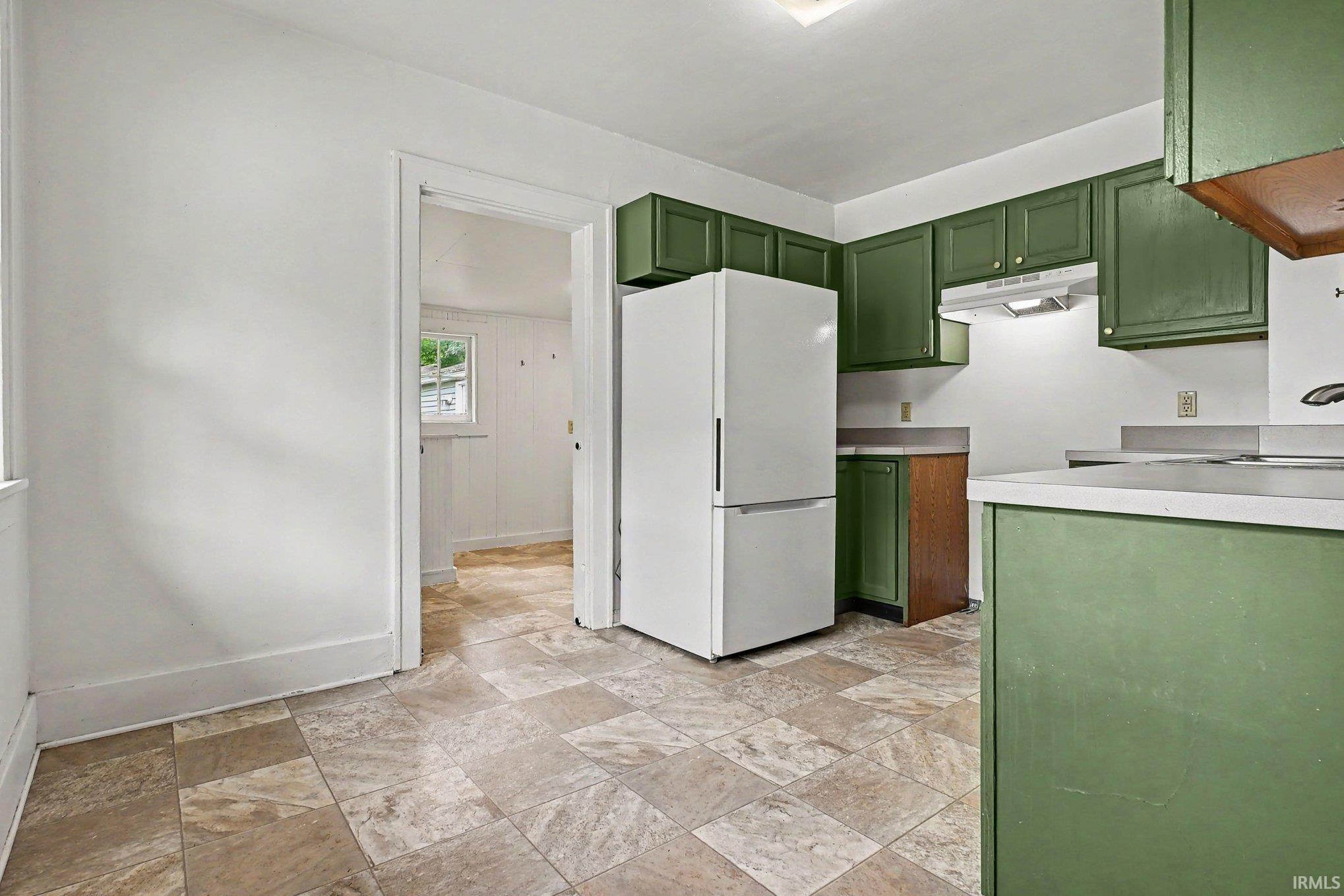 310 E Fairview Avenue South Bend IN 46614