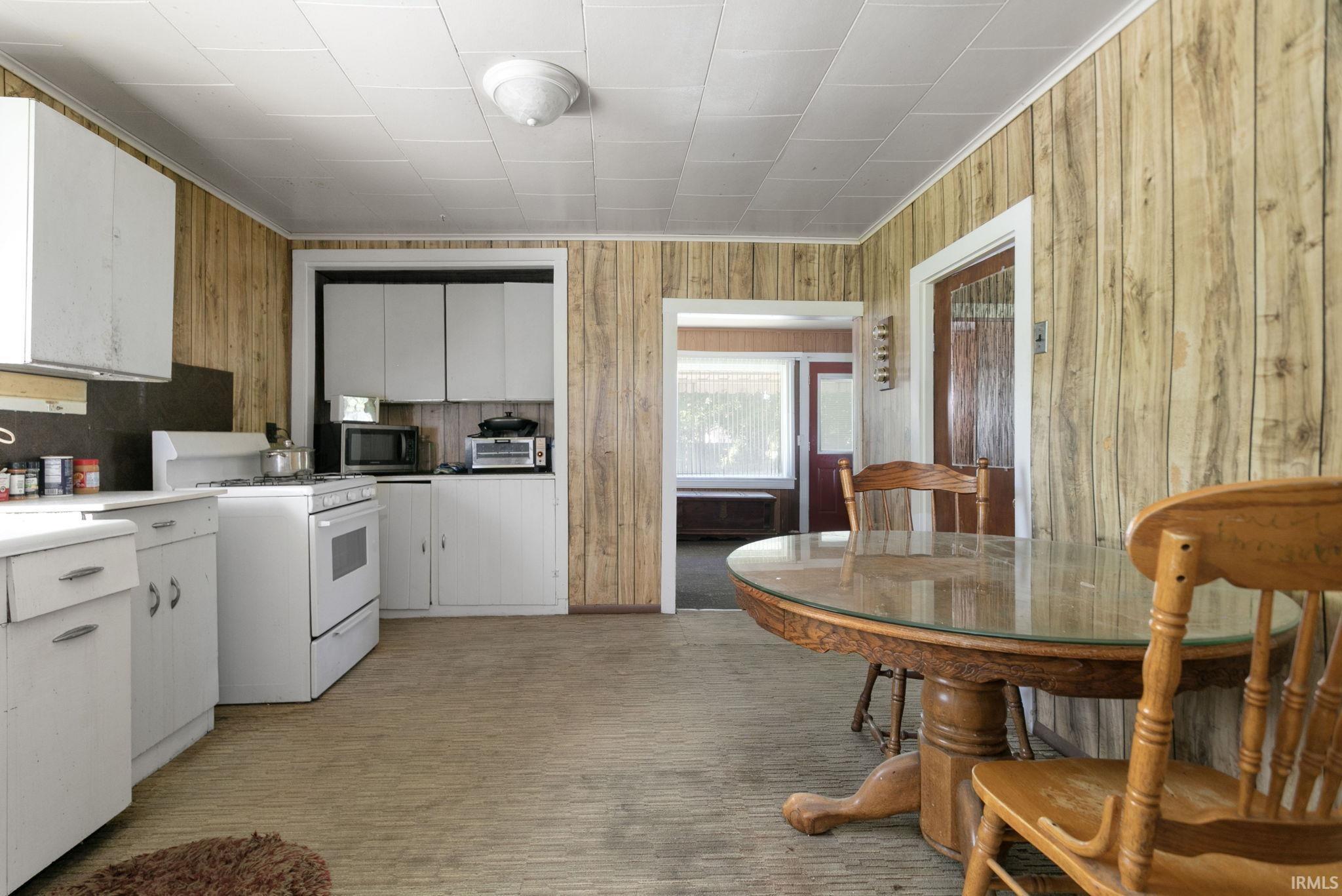 1032 E Indiana Avenue Elkhart IN 46516