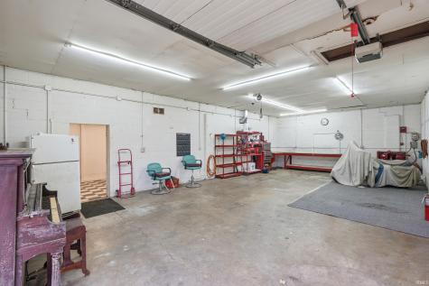 407 E Wayne Street Kendallville IN 46755