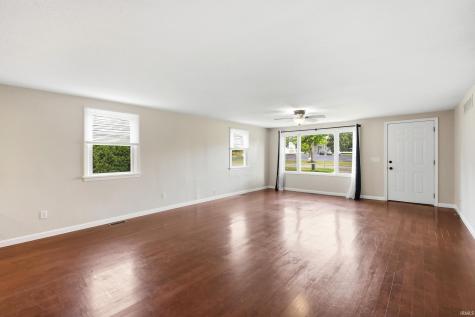 407 E Wayne Street Kendallville IN 46755