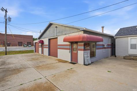 407 E Wayne Street Kendallville IN 46755