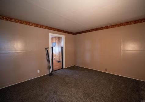 1302 E Sycamore Street Petersburg IN 47567