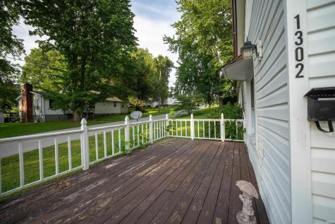 1302 E Sycamore Street Petersburg IN 47567