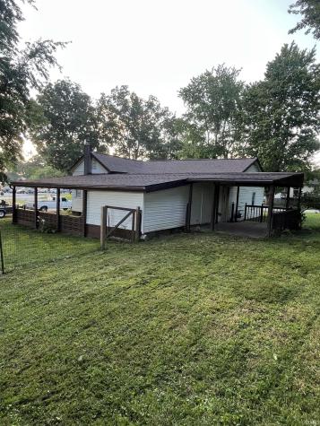 1302 E Sycamore Street Petersburg IN 47567