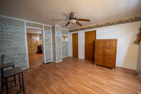 1302 E Sycamore Street Petersburg IN 47567