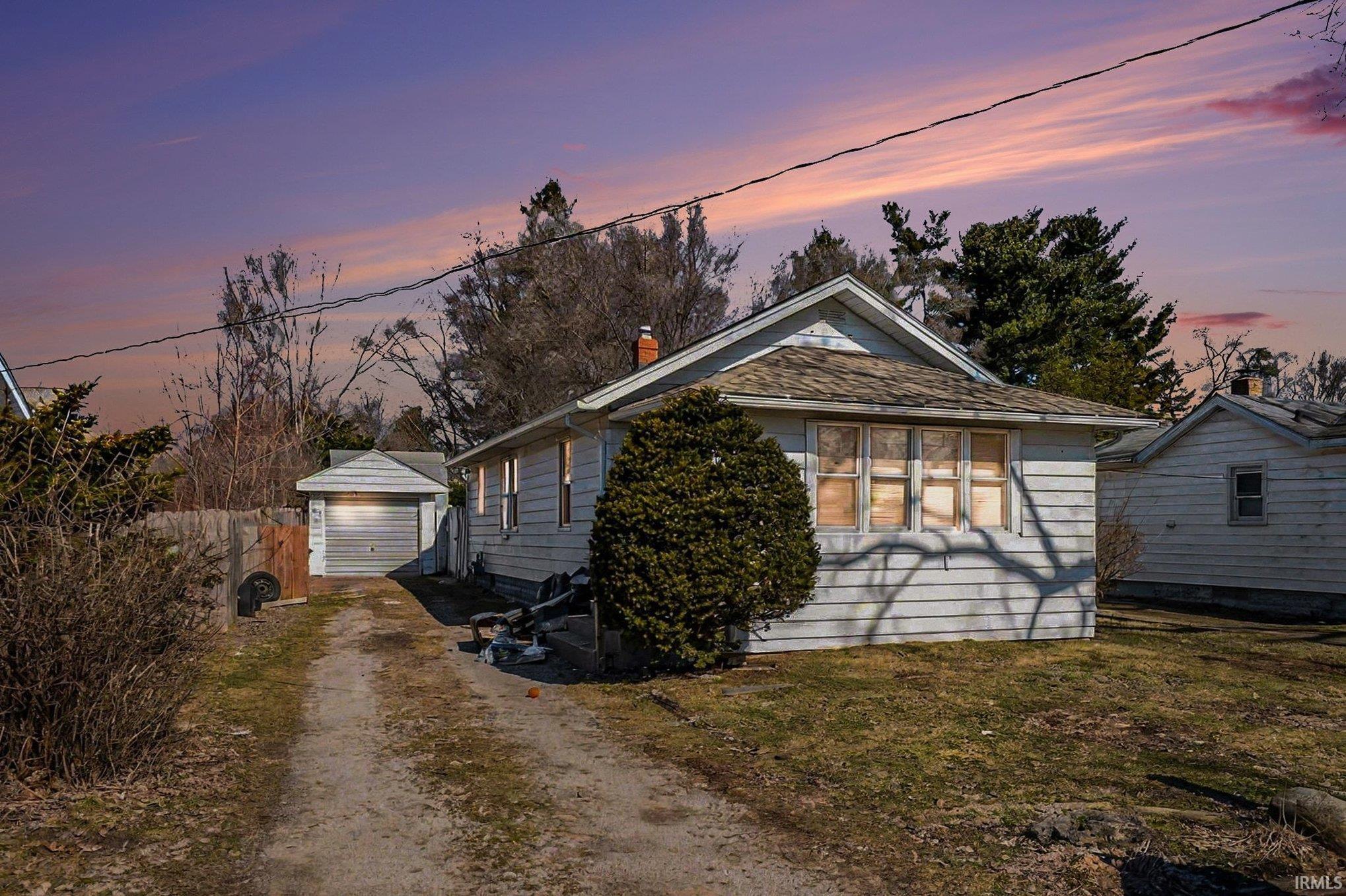 22815 Hartzer Avenue South Bend IN 46628
