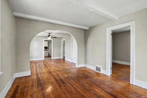 22815 Hartzer Avenue South Bend IN 46628
