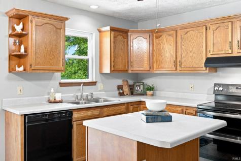 807 Bennett Road Linden IN 47955