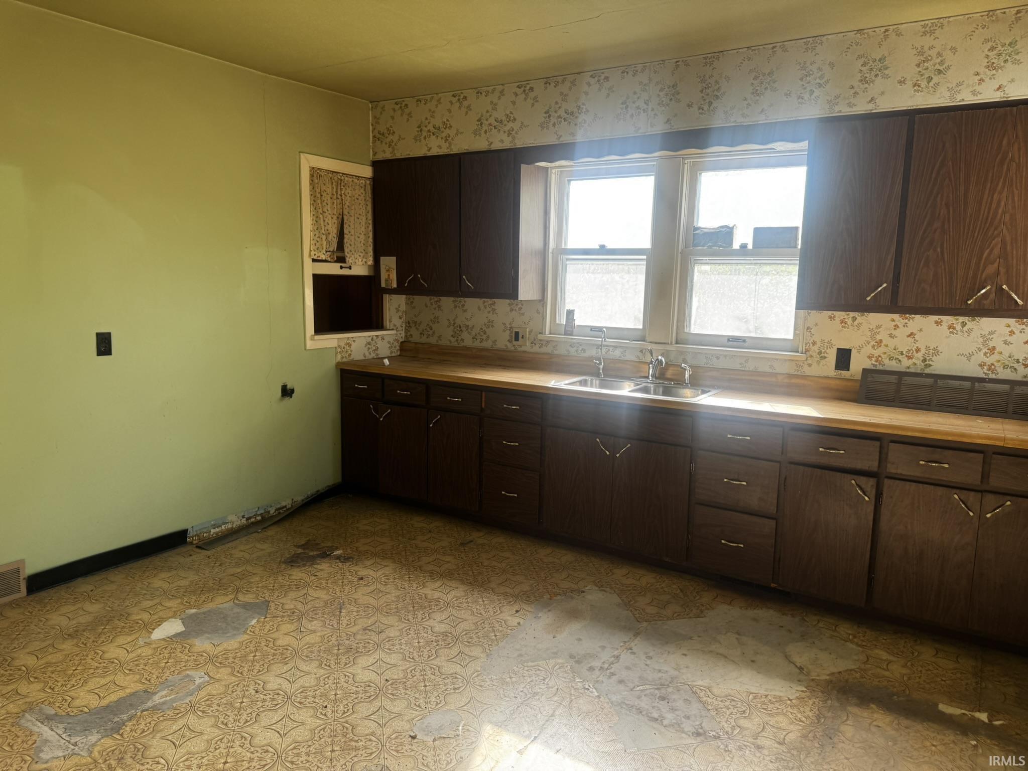 29538 County Road 6 Elkhart IN 46514